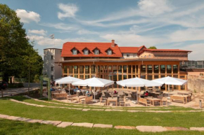  Hotel Brunnenhaus Schloss Landau  Бад-Арользен